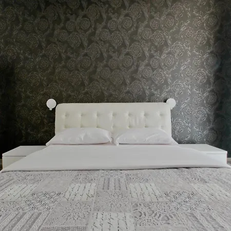 Oda ve Kahvaltı New House 2 3*