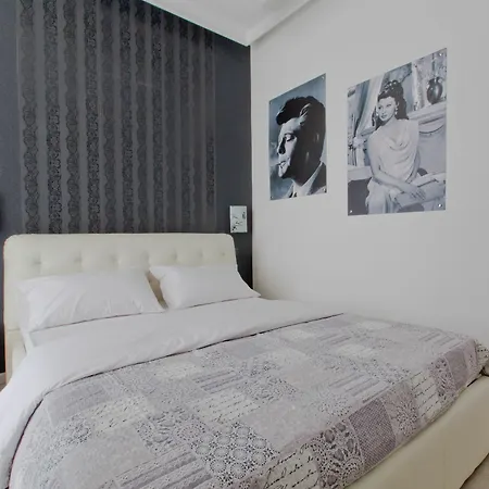 New House 2 Bed & Breakfast Rome