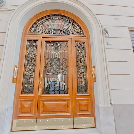 New House 2 * Rome